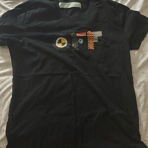 Used off white t shirt XL